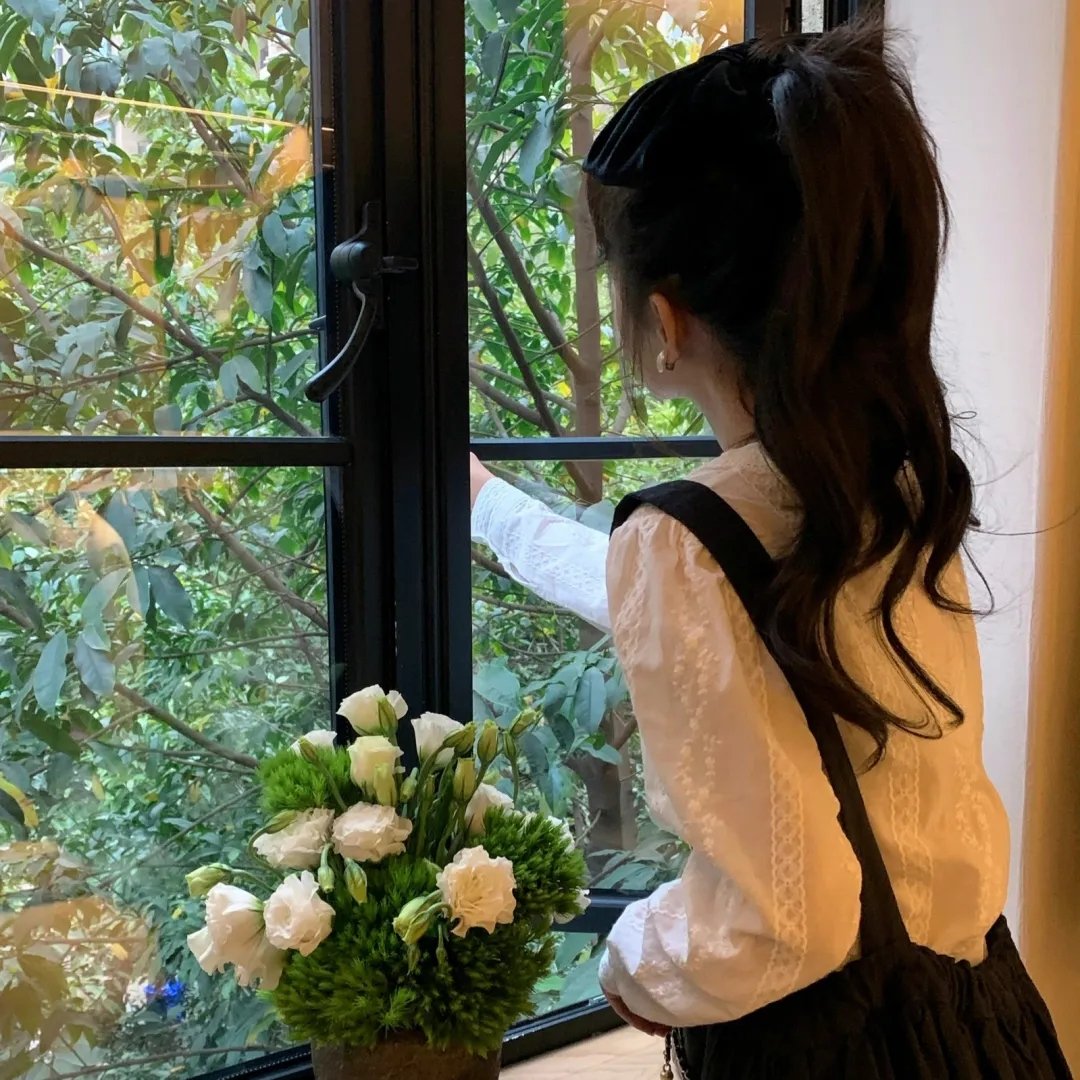 糊涂侦探：裸体炸弹